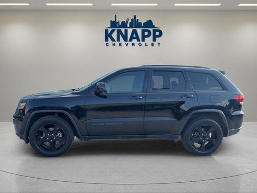 Diamond Black 2019 Jeep Grand Cherokee Laredo