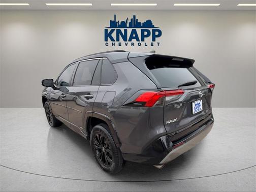 2022 Toyota RAV4 Hybrid SE