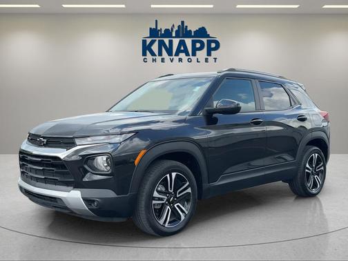 Mosaic Black Metallic 2023 Chevrolet Trailblazer LT