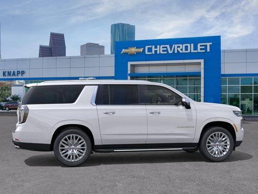 Iridescent Pearl Tricoat 2025 Chevrolet Suburban Premier