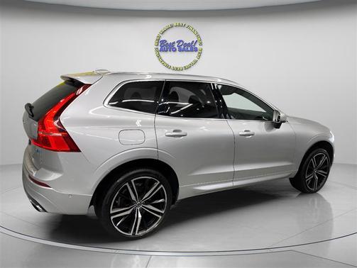 2019 Volvo XC60 T6 R-Design