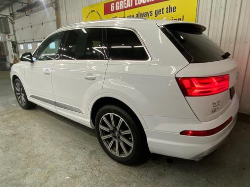 2017 Audi Q7 3.0T Premium