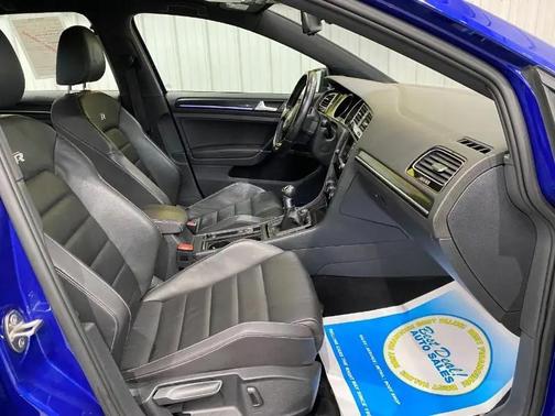 2016 Volkswagen Golf R 4-Door