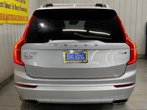 2018 Volvo XC90 T6 Momentum