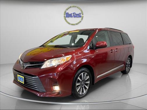 2019 Toyota Sienna XLE