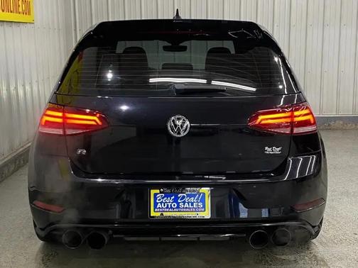 2018 Volkswagen Golf R 2.0T DSG