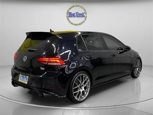 2018 Volkswagen Golf R 2.0T DSG