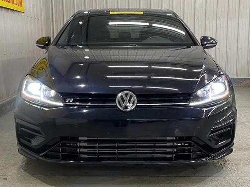 2018 Volkswagen Golf R 2.0T DSG