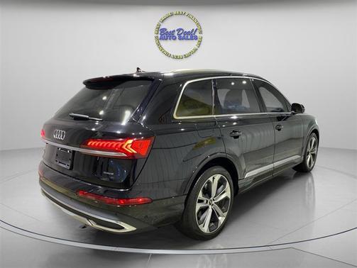 2022 Audi Q7 55 Prestige