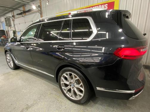 2020 BMW X7 xDrive40i