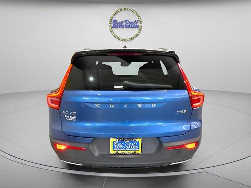 2019 Volvo XC40 T5 R-Design