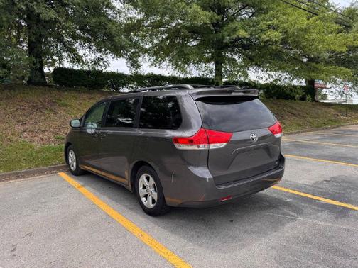 Predawn Gray Mica 2014 Toyota Sienna LE