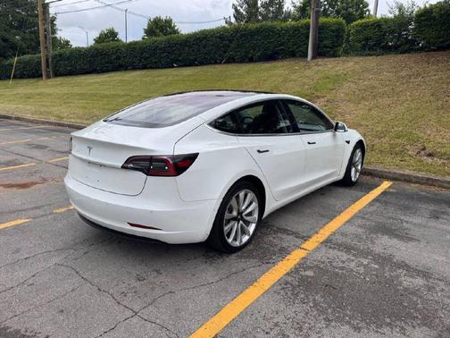 Pearl White Multi-Coat 2018 Tesla Model 3 Standard