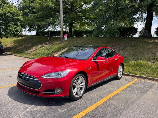 Red Multi-Coat 2014 Tesla Model S 60