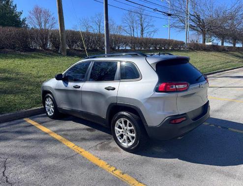2015 Jeep Cherokee Sport