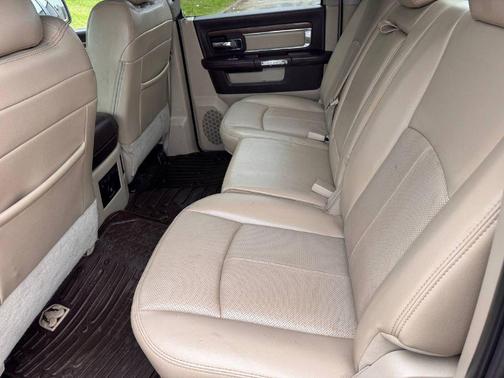 Delmonico Red Pearlcoat 2018 RAM 1500 Laramie
