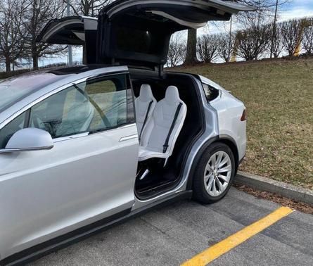2016 Tesla Model X 
