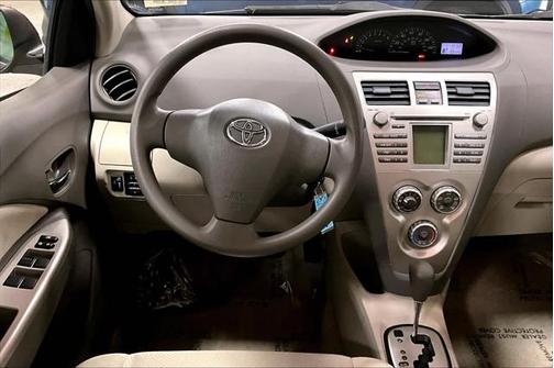2011 Toyota Yaris Base