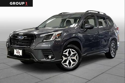 Magnetite Gray Metallic 2024 Subaru Forester Premium