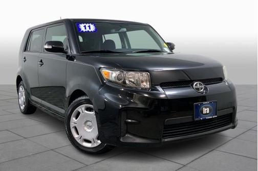 Photo 2 of 32 of 2011 Scion xB