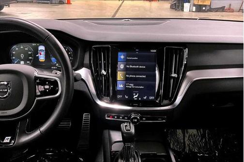 2019 Volvo S60 T6 R-Design