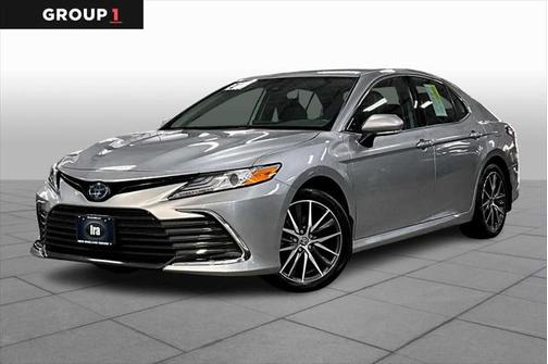 2023 Toyota Camry Hybrid XLE