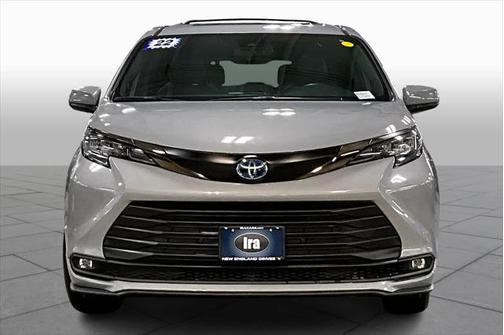 2022 Toyota Sienna XLE
