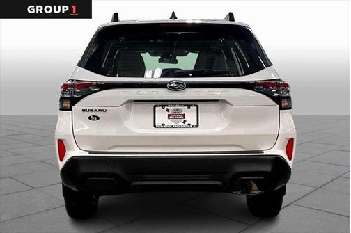 2025 Subaru Forester Base