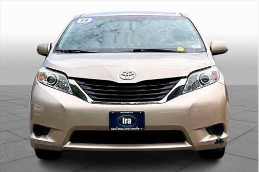 2014 Toyota Sienna LE