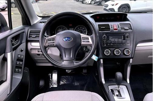 2014 Subaru Forester 2.5i