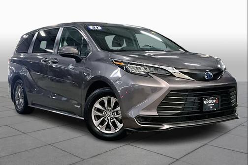 2021 Toyota Sienna LE