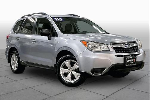 Ice Silver Metallic 2015 Subaru Forester 2.5i