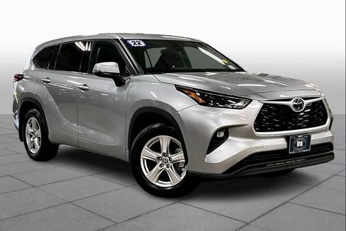 2022 Toyota Highlander LE