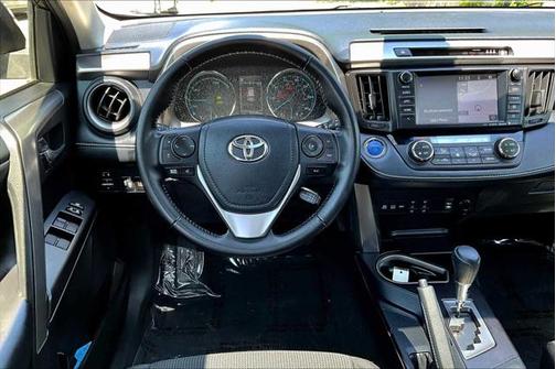 2018 Toyota RAV4 Hybrid XLE