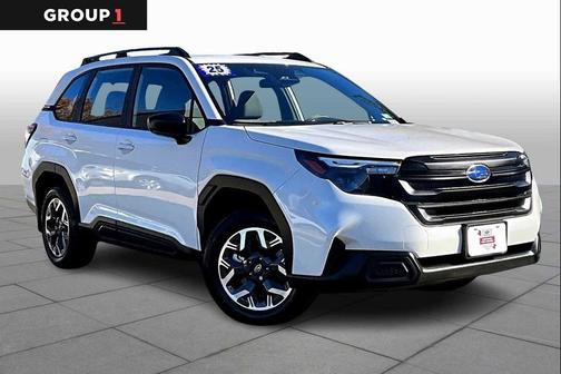2025 Subaru Forester Base