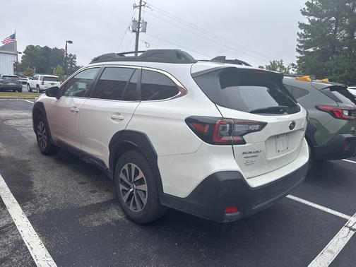 2024 Subaru Outback Premium