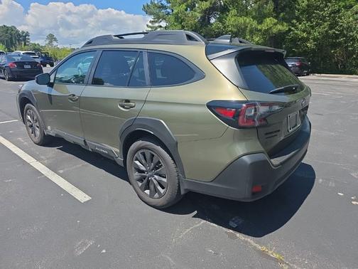 Autumn Green Metallic 2025 Subaru Outback Onyx Edition XT