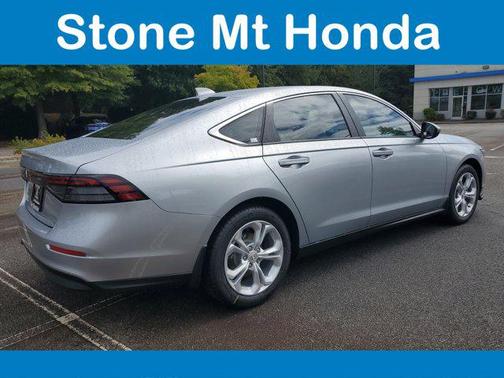 2025 Honda Accord LX 1.5T