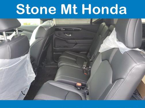 2025 Honda Pilot Touring 8-Passenger