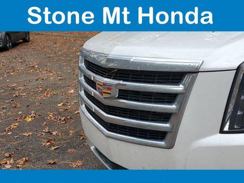 2017 Cadillac Escalade Luxury