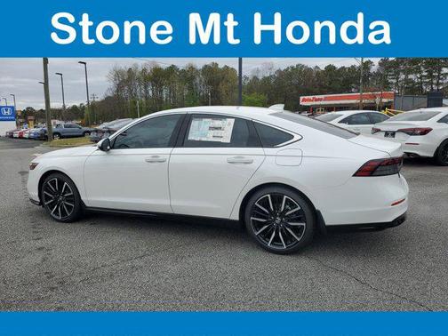 2025 Honda Accord Hybrid Touring
