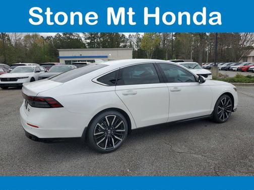 2025 Honda Accord Hybrid Touring