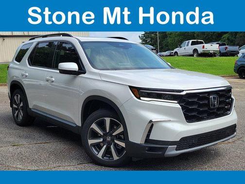 2025 Honda Pilot Touring 8-Passenger