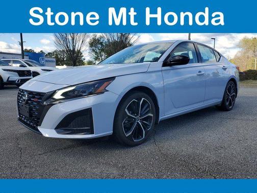 Gray Sky Pearl 2023 Nissan Altima 2.5 SR