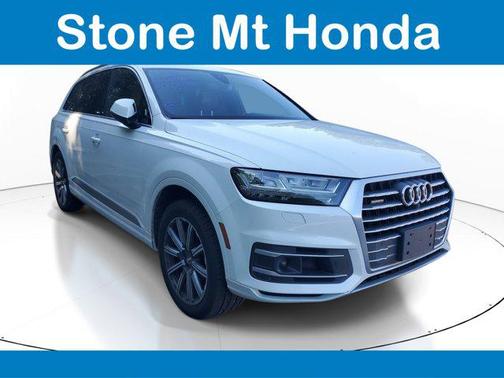 White Crystal 2017 Audi Q7 3.0T Prestige