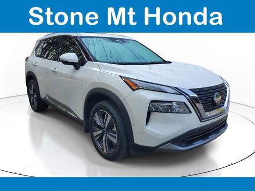 Pearl White Tricoat 2023 Nissan Rogue SL