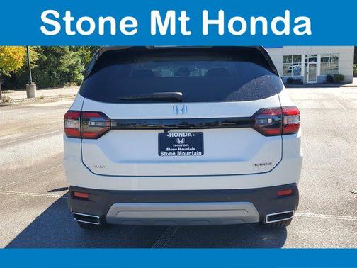 2025 Honda Pilot Touring 8-Passenger