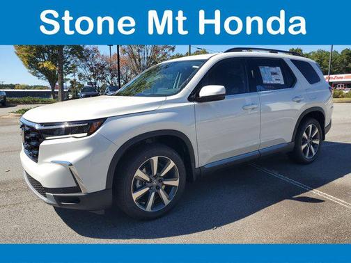 2025 Honda Pilot Touring 8-Passenger