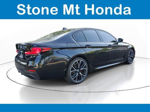 Black Sapphire Metallic 2022 BMW 540 i