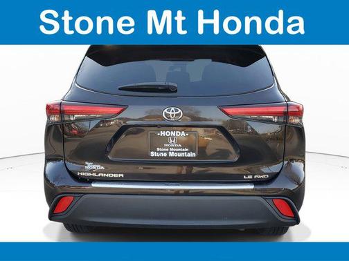 2021 Toyota Highlander LE